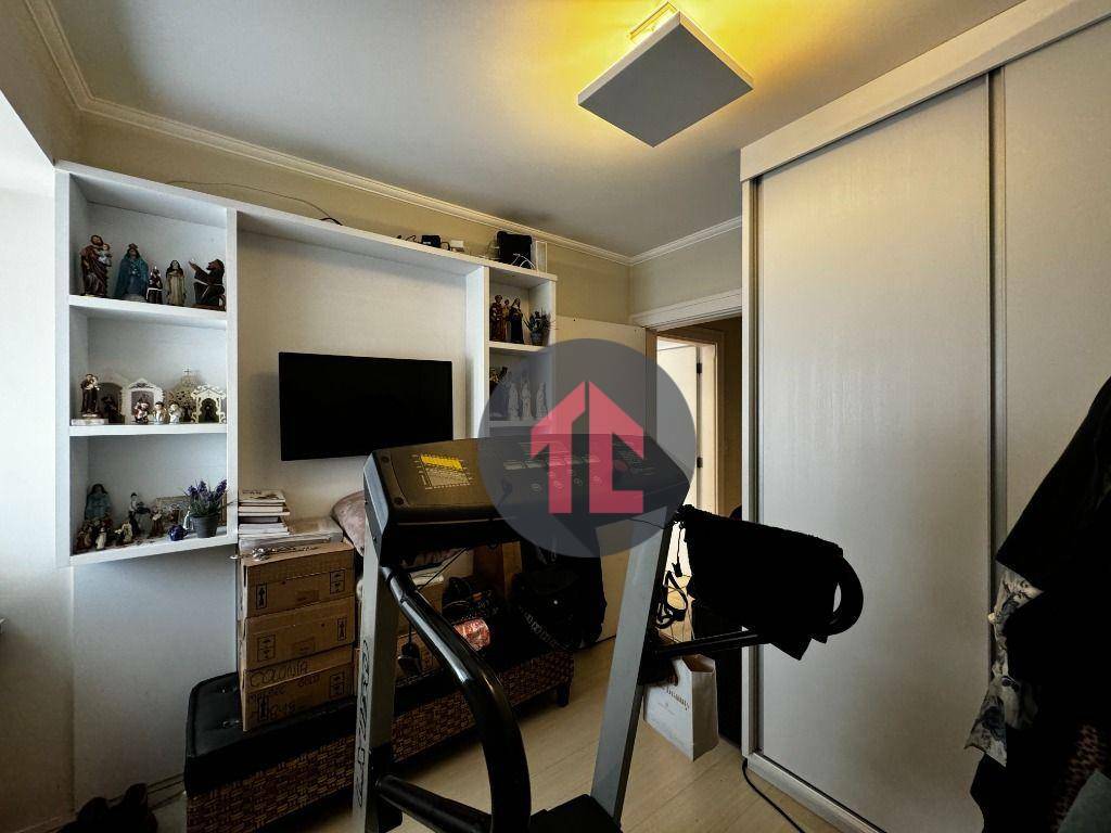 Apartamento à venda com 4 quartos, 251m² - Foto 15