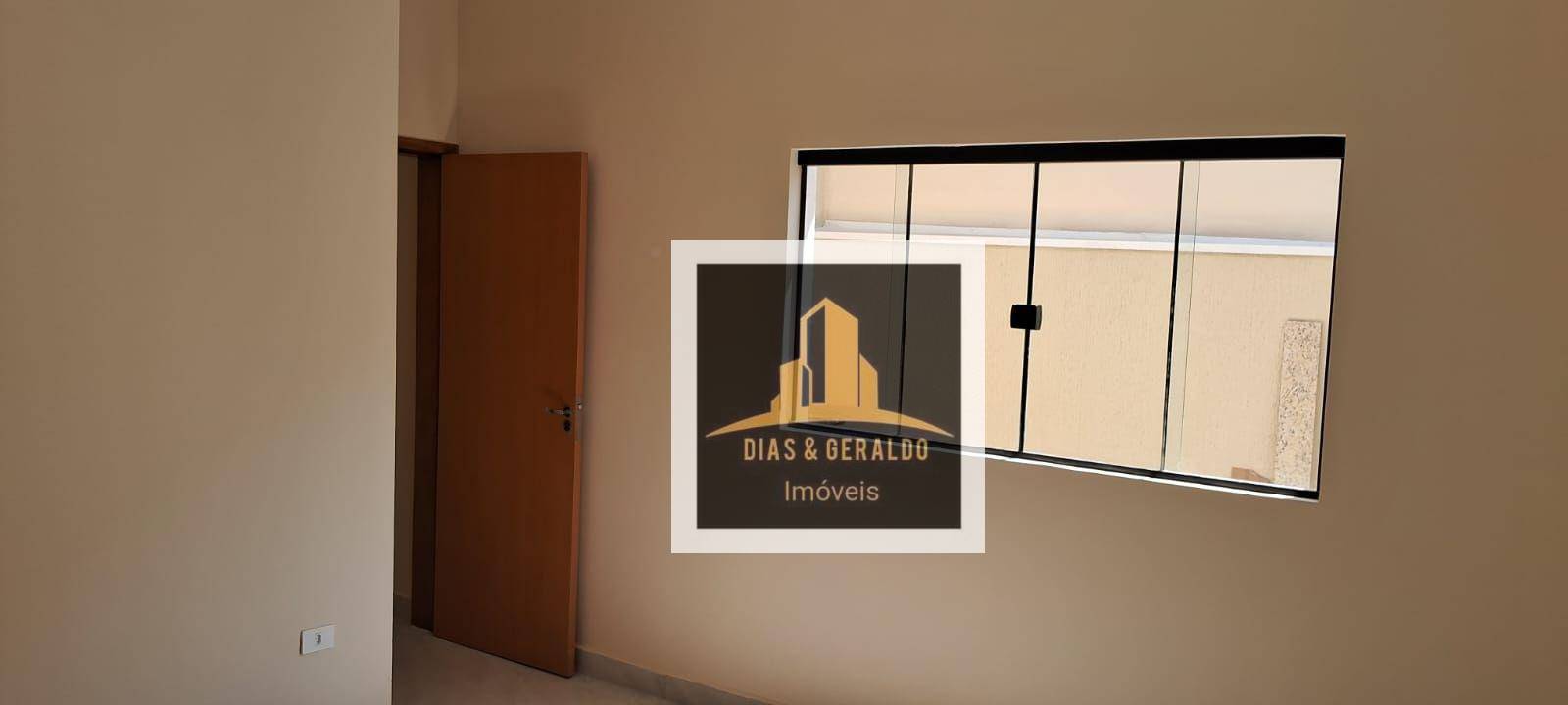 Casa à venda com 3 quartos, 88m² - Foto 16