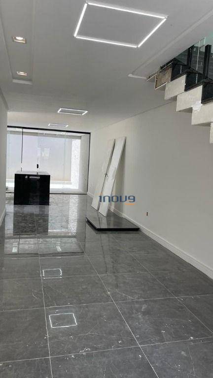 Casa à venda com 4 quartos, 176m² - Foto 5