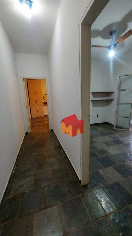 Chácara à venda com 2 quartos, 200m² - Foto 8