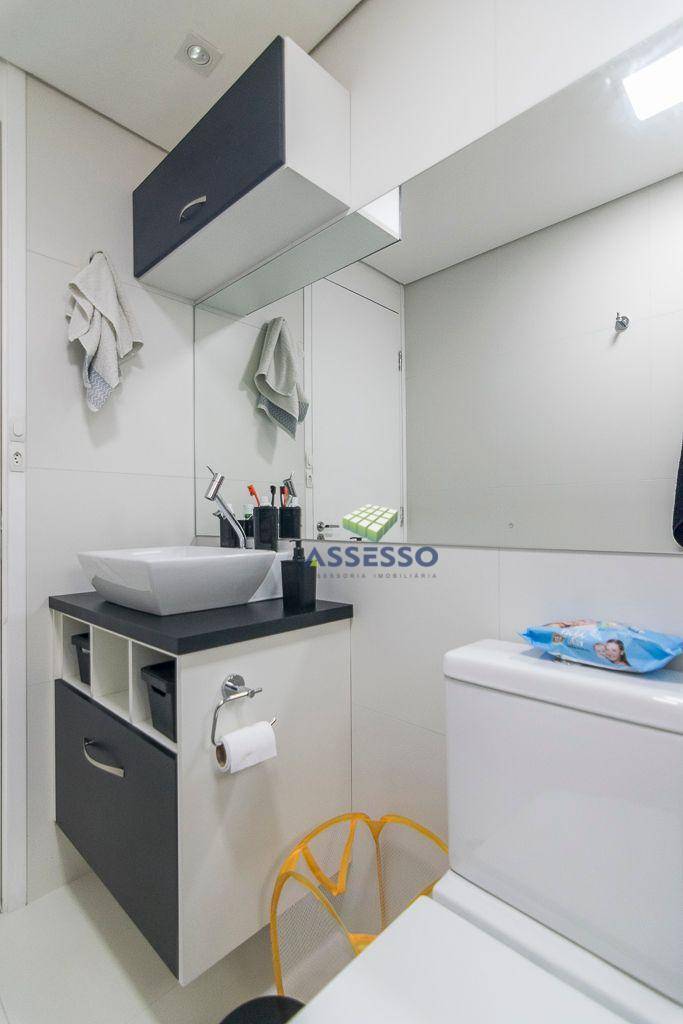 Apartamento à venda com 2 quartos, 64m² - Foto 17