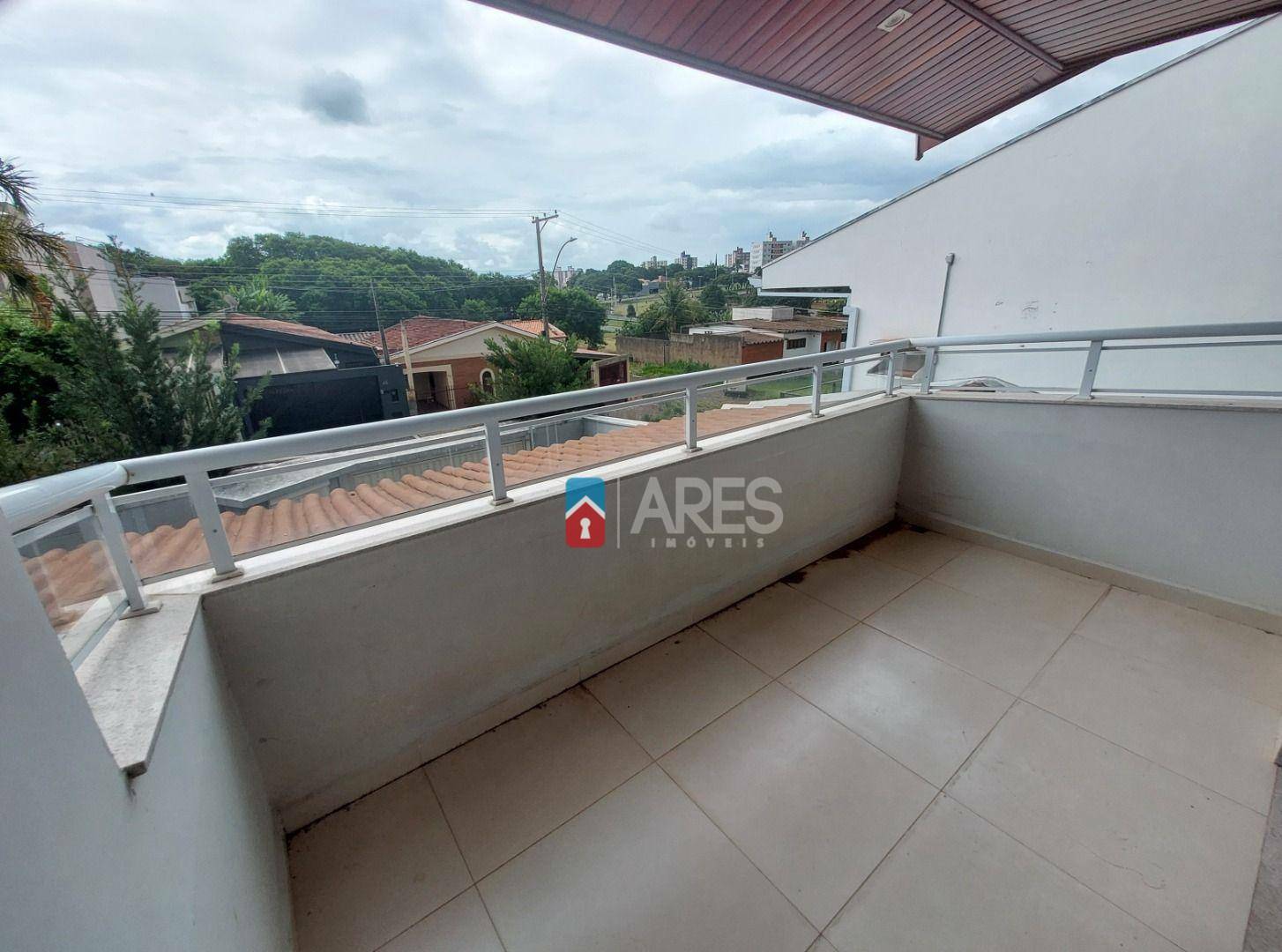 Casa à venda com 4 quartos, 270m² - Foto 15