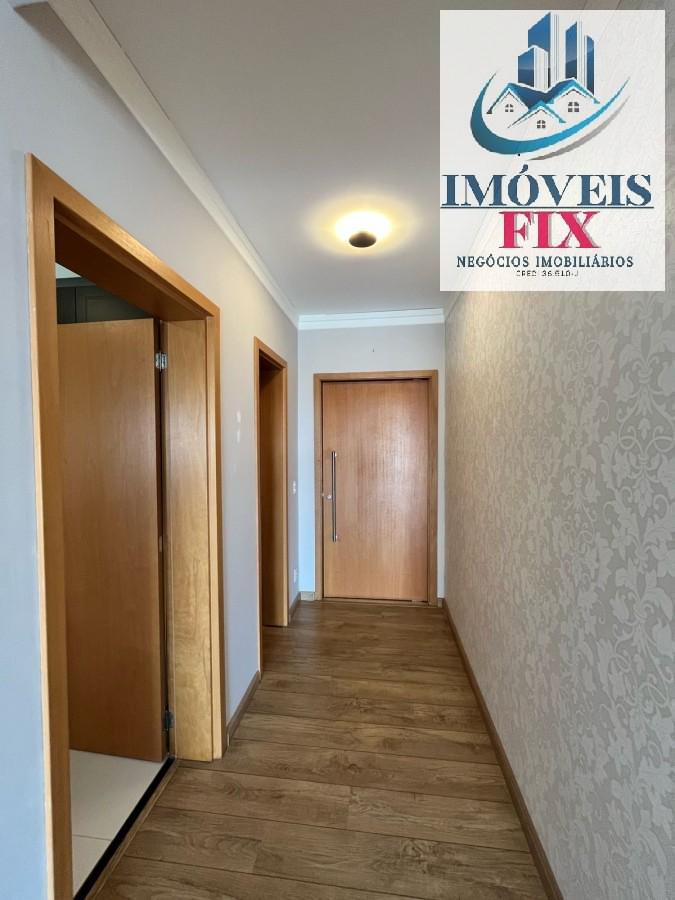 Apartamento à venda com 3 quartos, 158m² - Foto 4