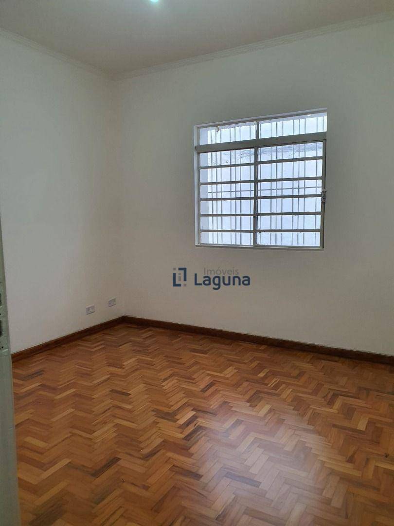 Casa à venda com 3 quartos, 240m² - Foto 12