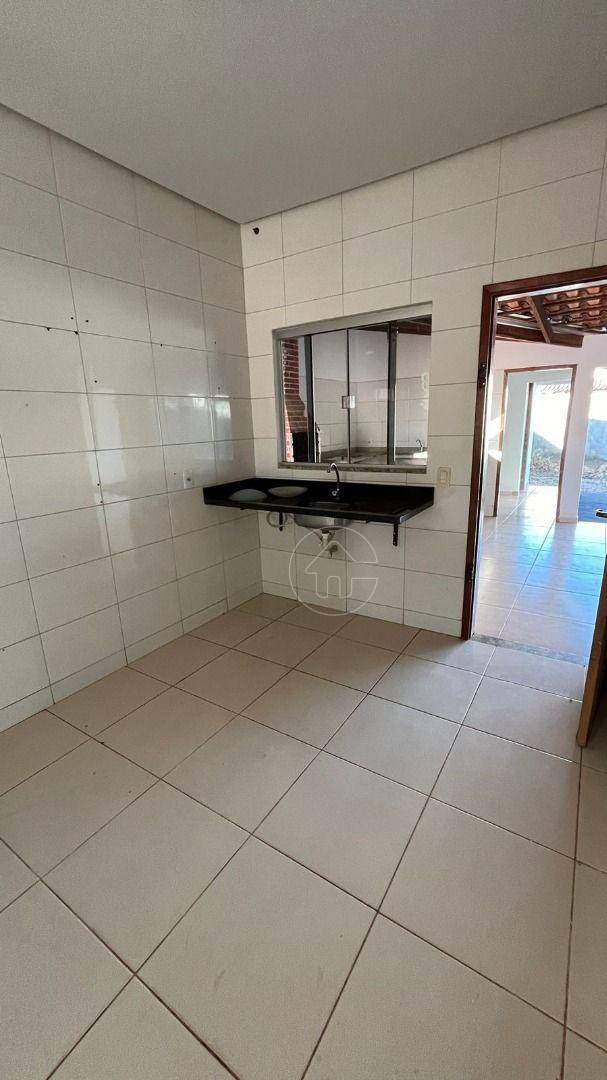 Casa à venda e aluguel com 3 quartos, 270m² - Foto 7