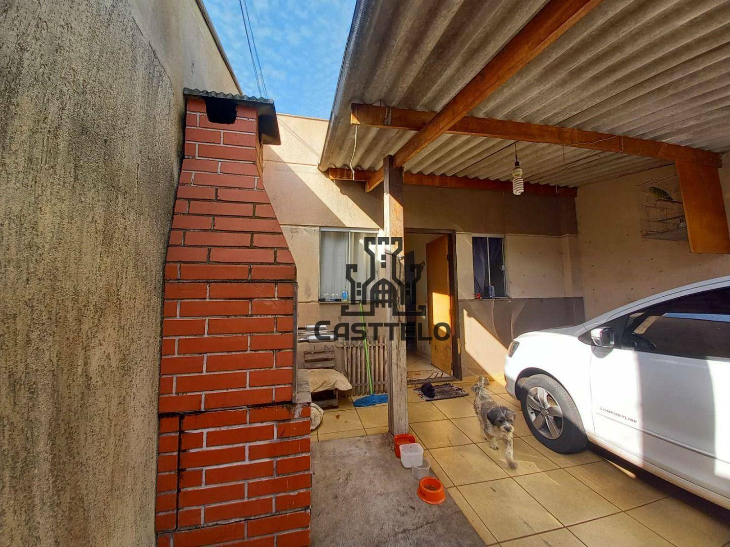 Casa à venda com 3 quartos, 78m² - Foto 1