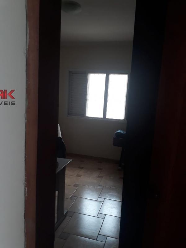 Casa à venda com 3 quartos, 200m² - Foto 14