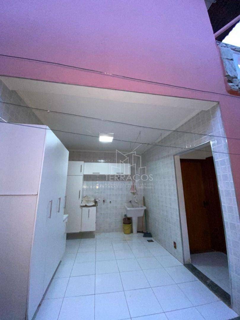 Casa à venda e aluguel com 4 quartos, 362m² - Foto 8