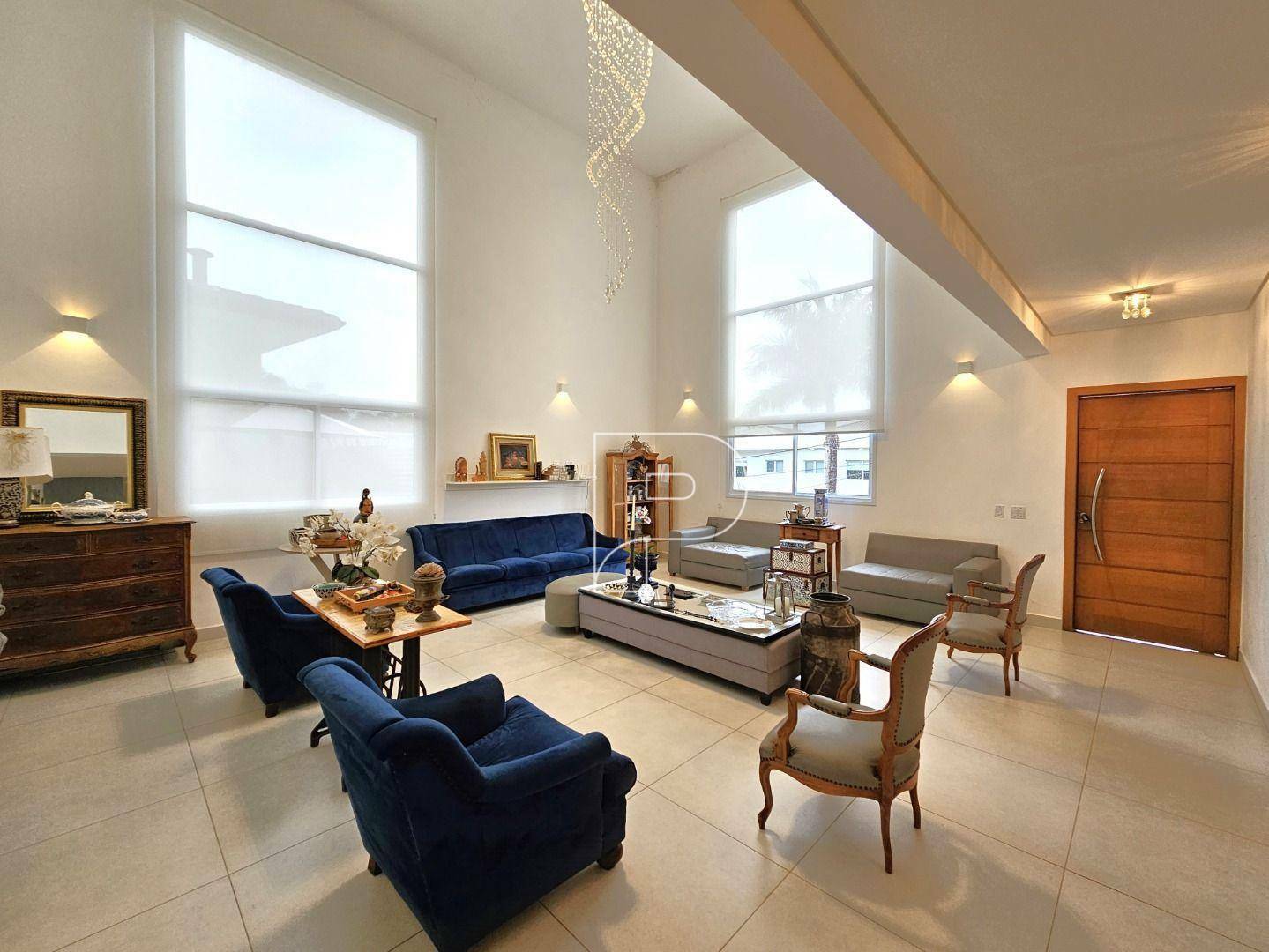 Casa de Condomínio à venda com 3 quartos, 290m² - Foto 2