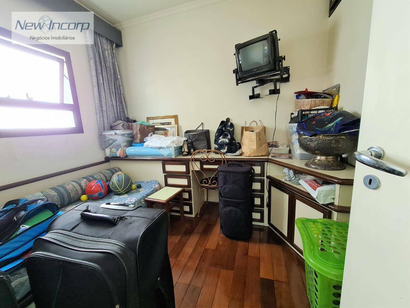 Apartamento à venda com 4 quartos, 257m² - Foto 28