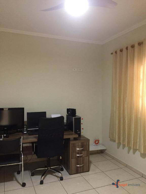 Casa de Condomínio à venda com 4 quartos, 227m² - Foto 25