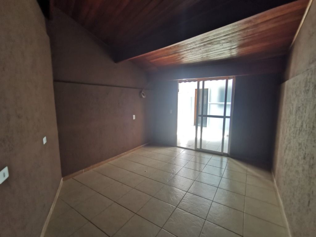 Sobrado à venda com 2 quartos, 108m² - Foto 13