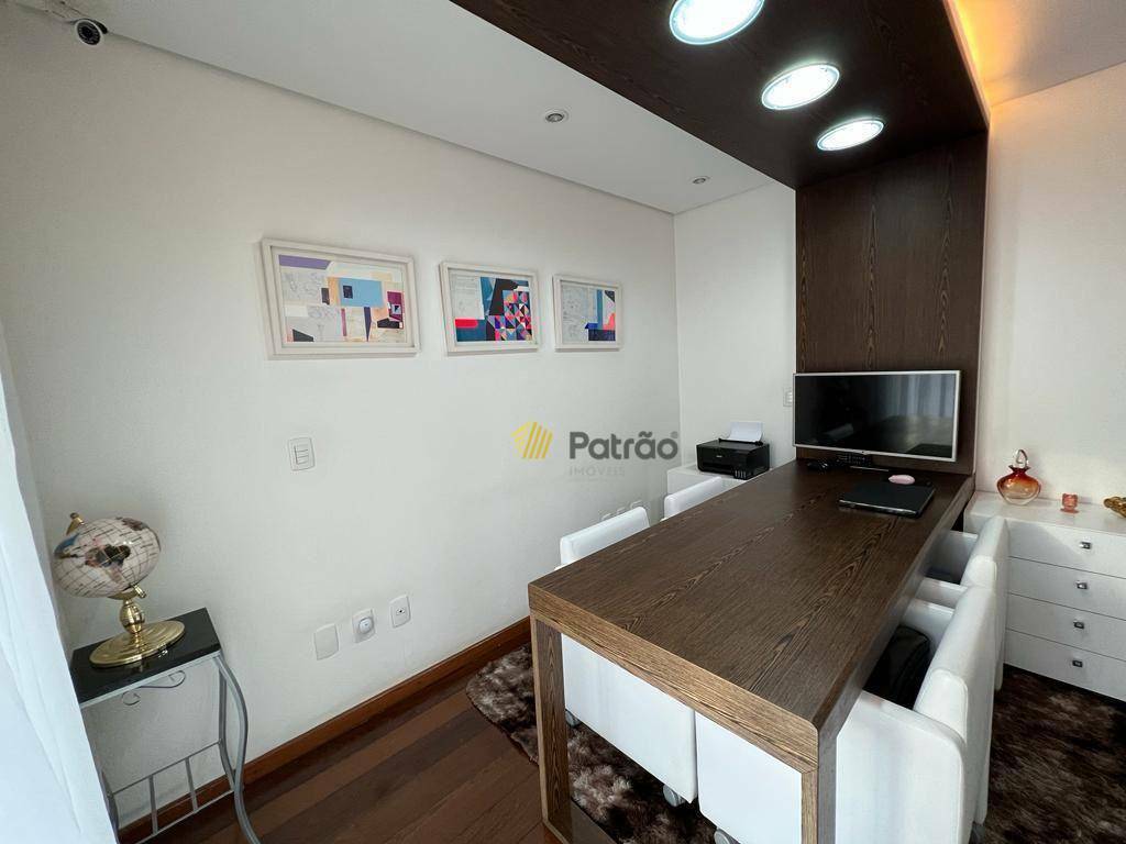 Apartamento à venda com 3 quartos, 227m² - Foto 15