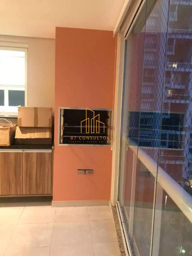 Apartamento para alugar com 3 quartos, 156m² - Foto 2