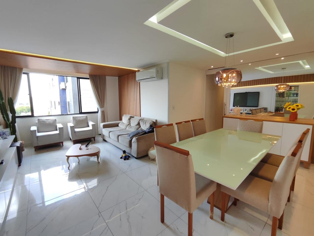 Apartamento à venda com 3 quartos, 94m² - Foto 2