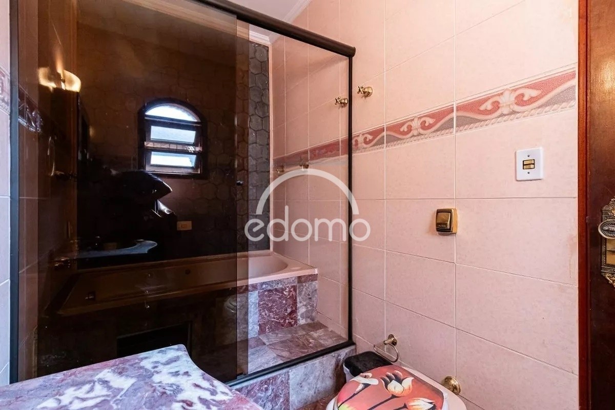 Casa para alugar com 4 quartos, 145m² - Foto 11