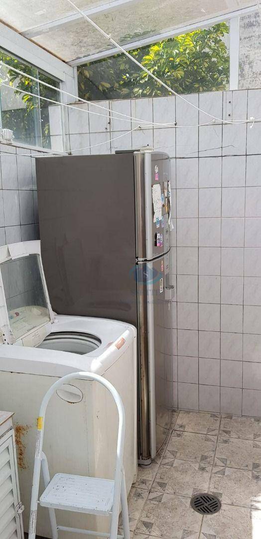 Sobrado à venda com 2 quartos, 140m² - Foto 4