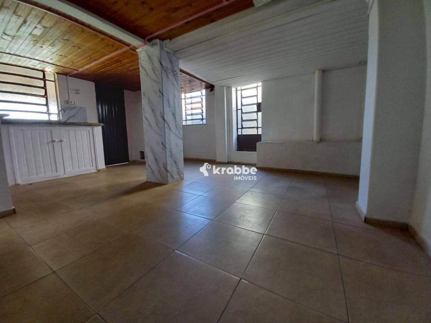 Casa para alugar com 3 quartos, 208m² - Foto 15