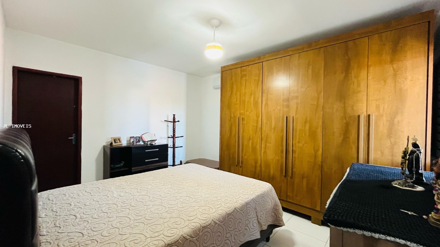 Casa à venda com 4 quartos, 450m² - Foto 28