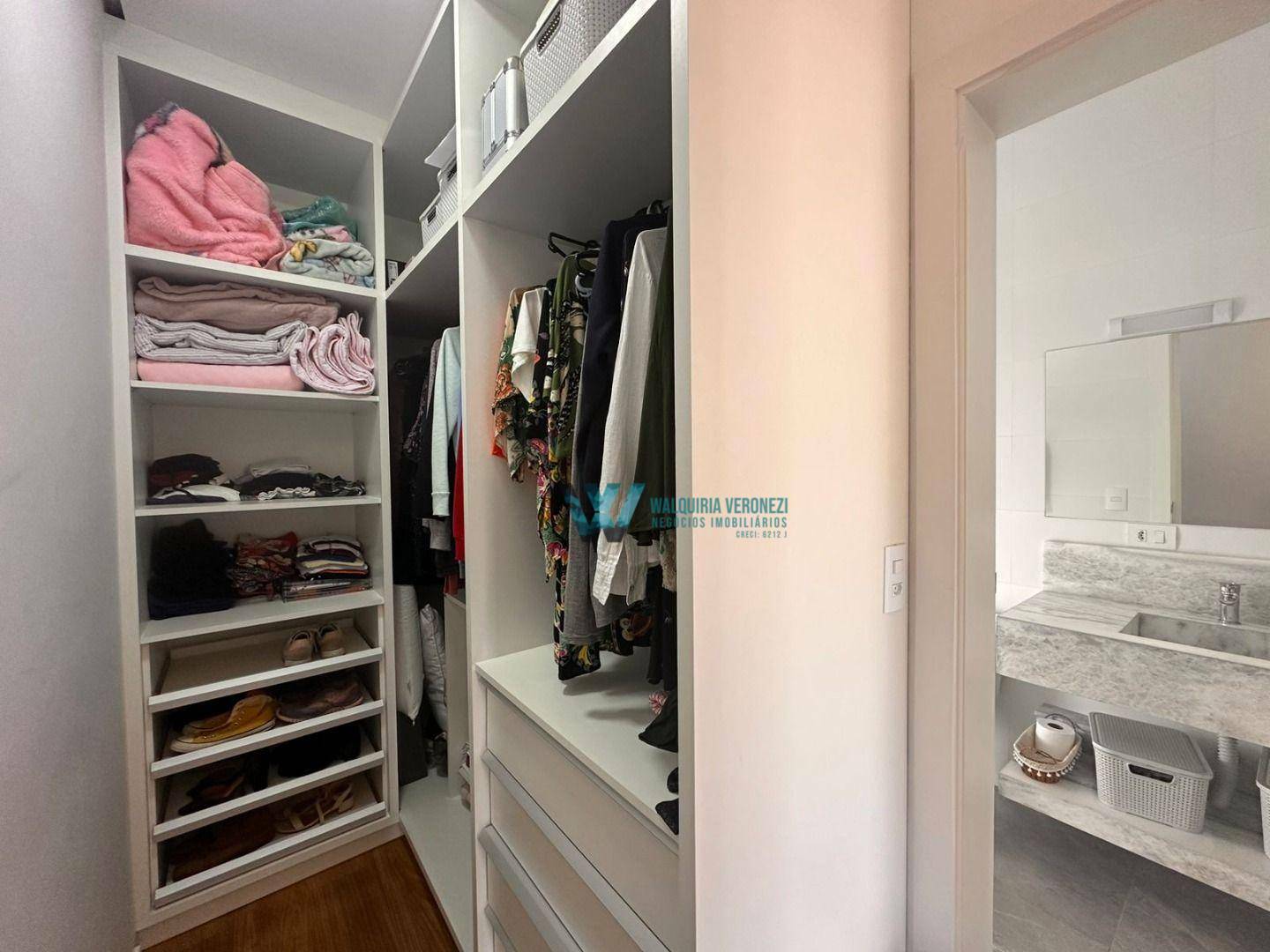 Casa à venda com 3 quartos, 249m² - Foto 18