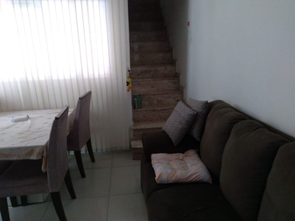 Sobrado à venda com 3 quartos, 105m² - Foto 1