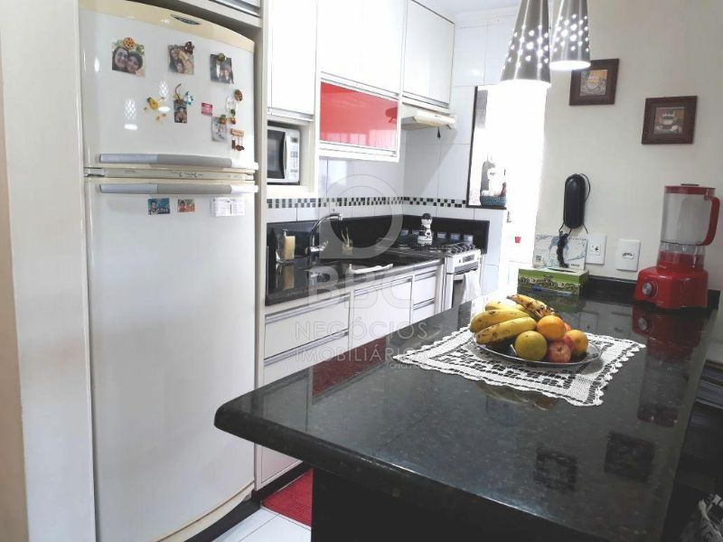 Apartamento à venda com 2 quartos, 70m² - Foto 11