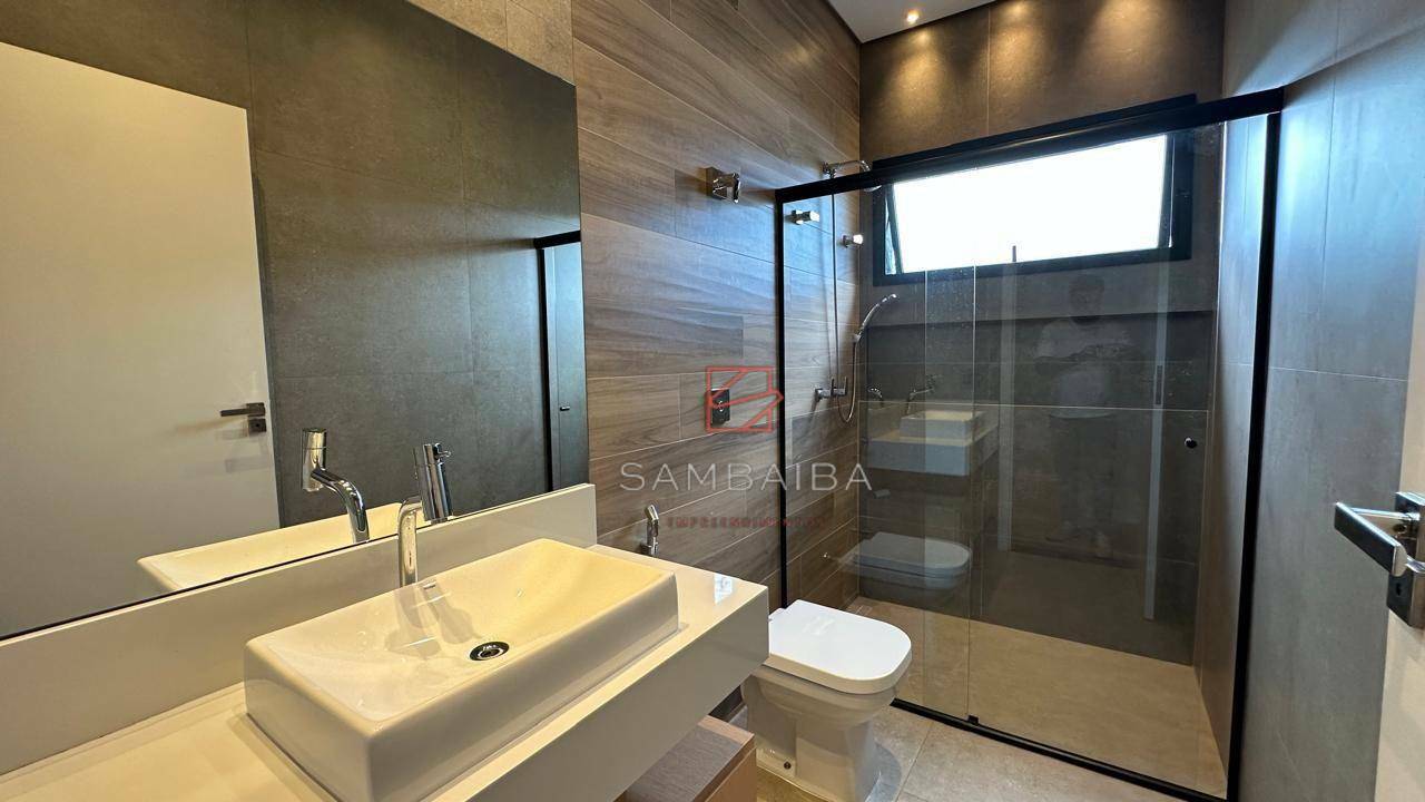 Casa de Condomínio para alugar com 3 quartos, 300m² - Foto 43