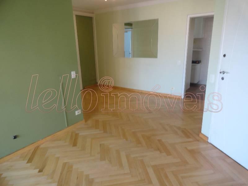 Apartamento para alugar com 3 quartos, 85m² - Foto 2