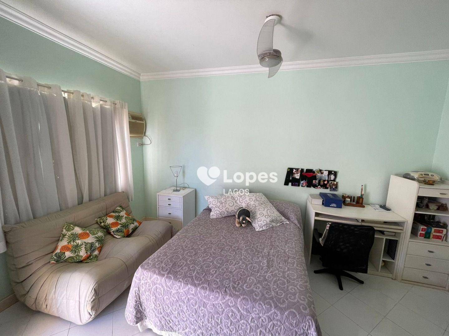 Casa à venda com 4 quartos, 250m² - Foto 11