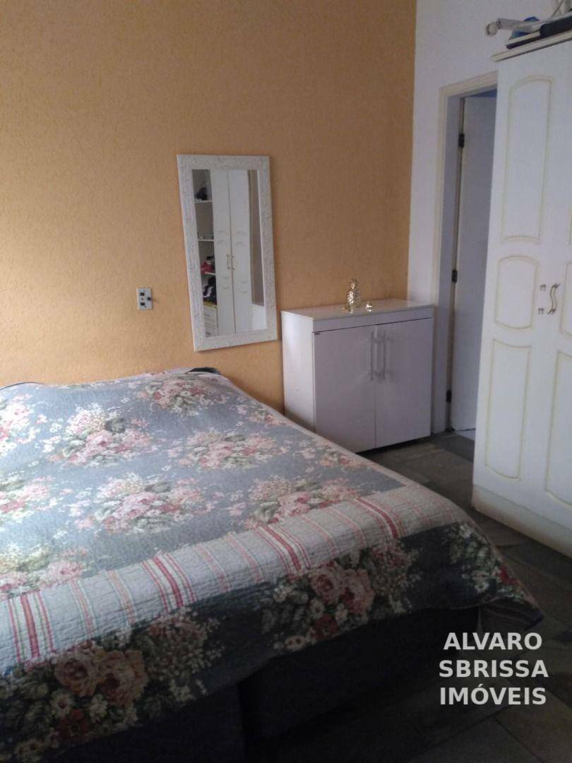 Casa à venda com 2 quartos, 80m² - Foto 8