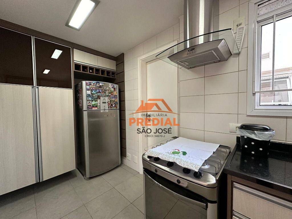 Apartamento à venda com 3 quartos, 90m² - Foto 9