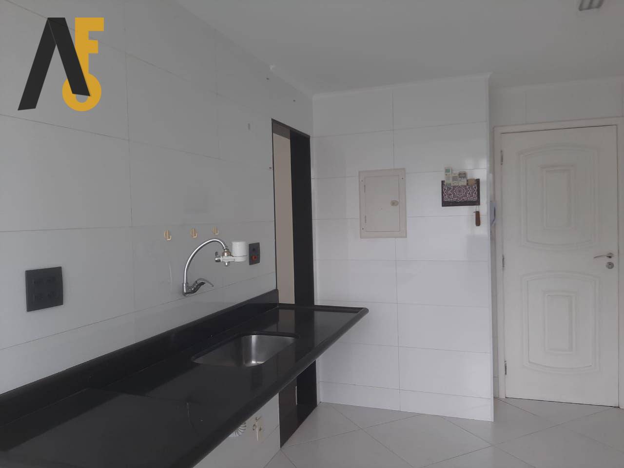 Apartamento à venda com 2 quartos, 75m² - Foto 16