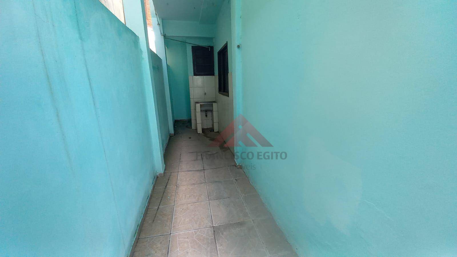 Casa à venda com 2 quartos, 79m² - Foto 5