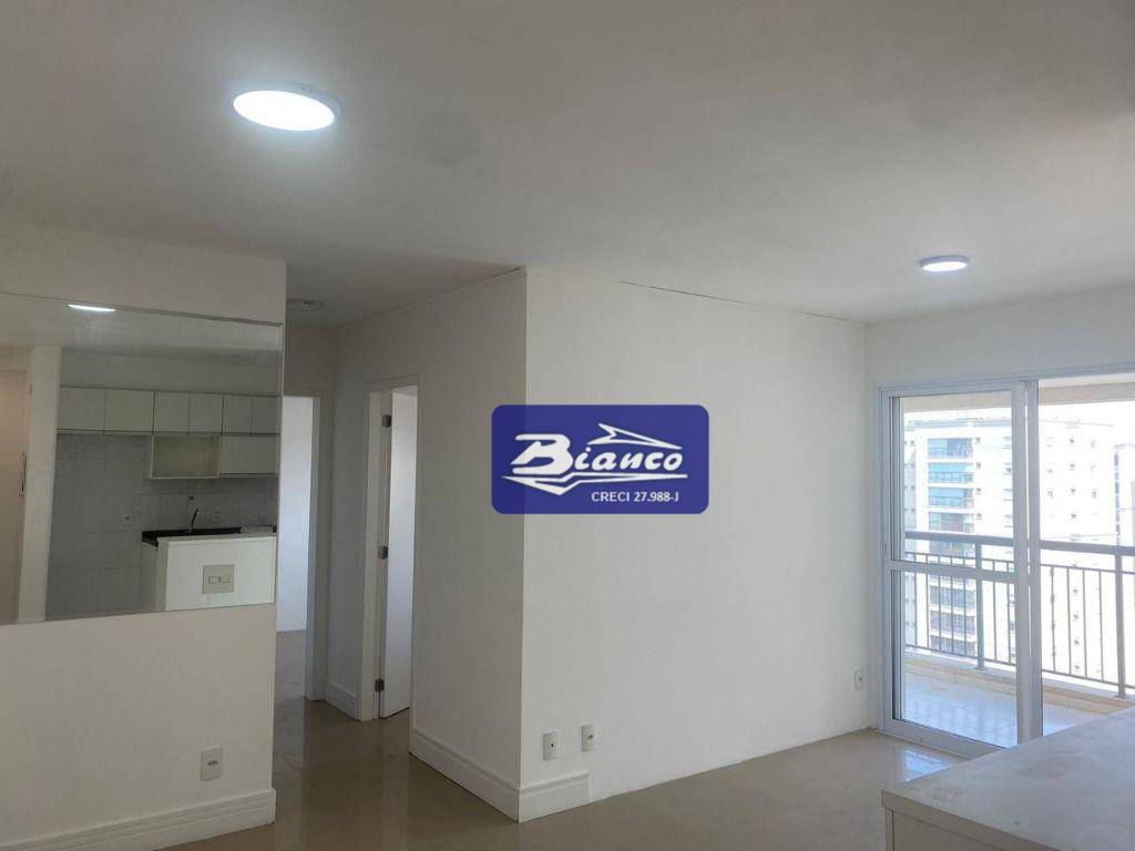 Apartamento para alugar com 2 quartos, 65m² - Foto 9