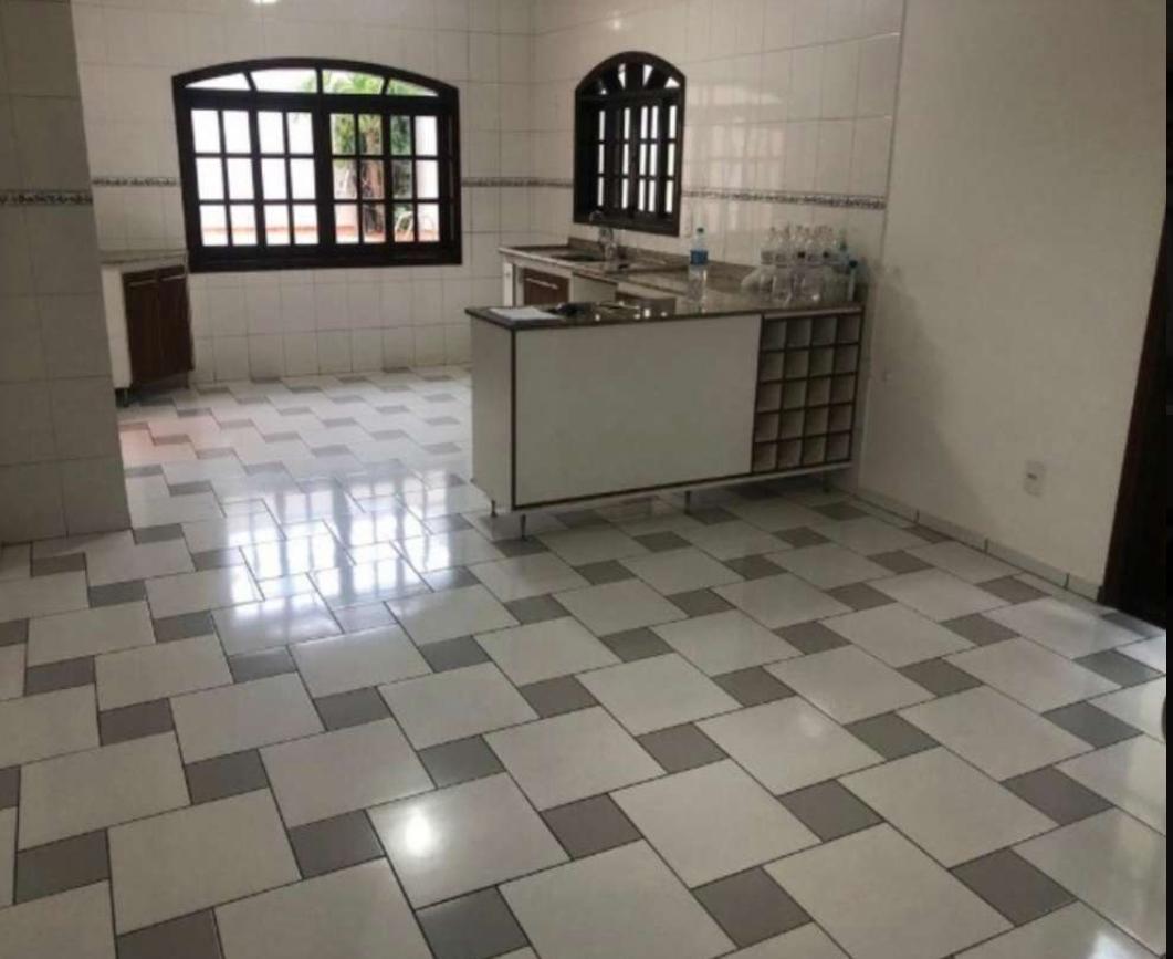 Casa para alugar com 4 quartos, 460m² - Foto 17