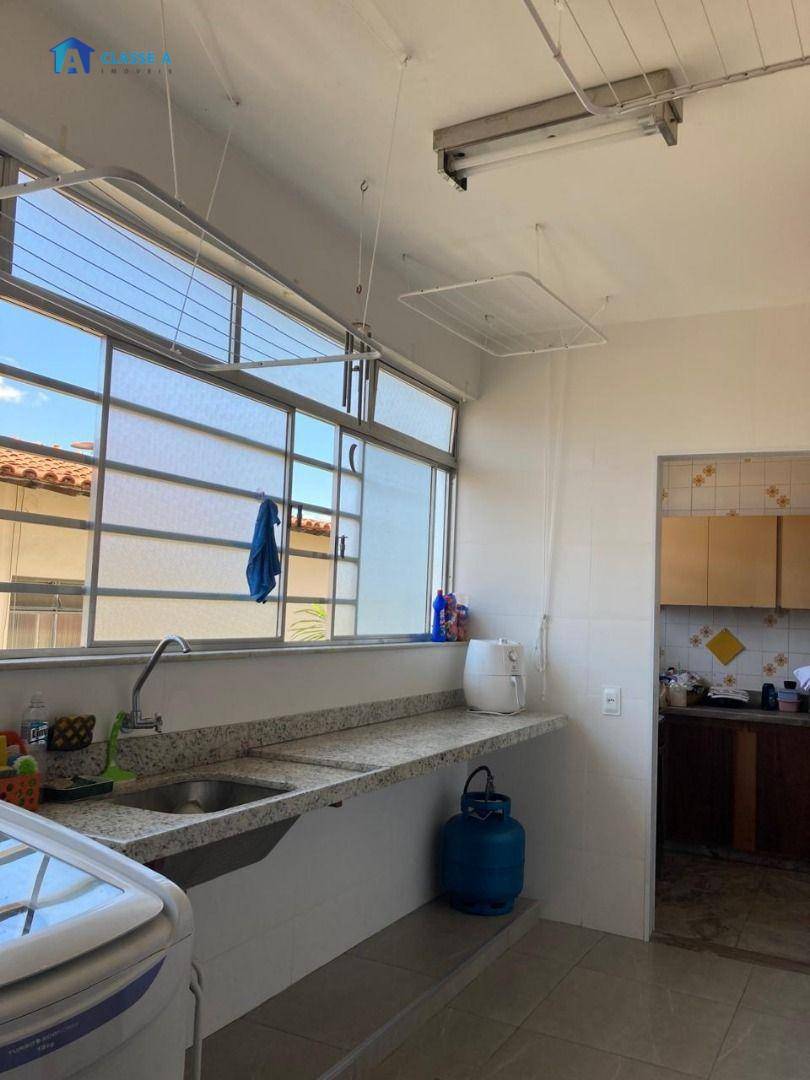 Apartamento à venda com 3 quartos, 140m² - Foto 28