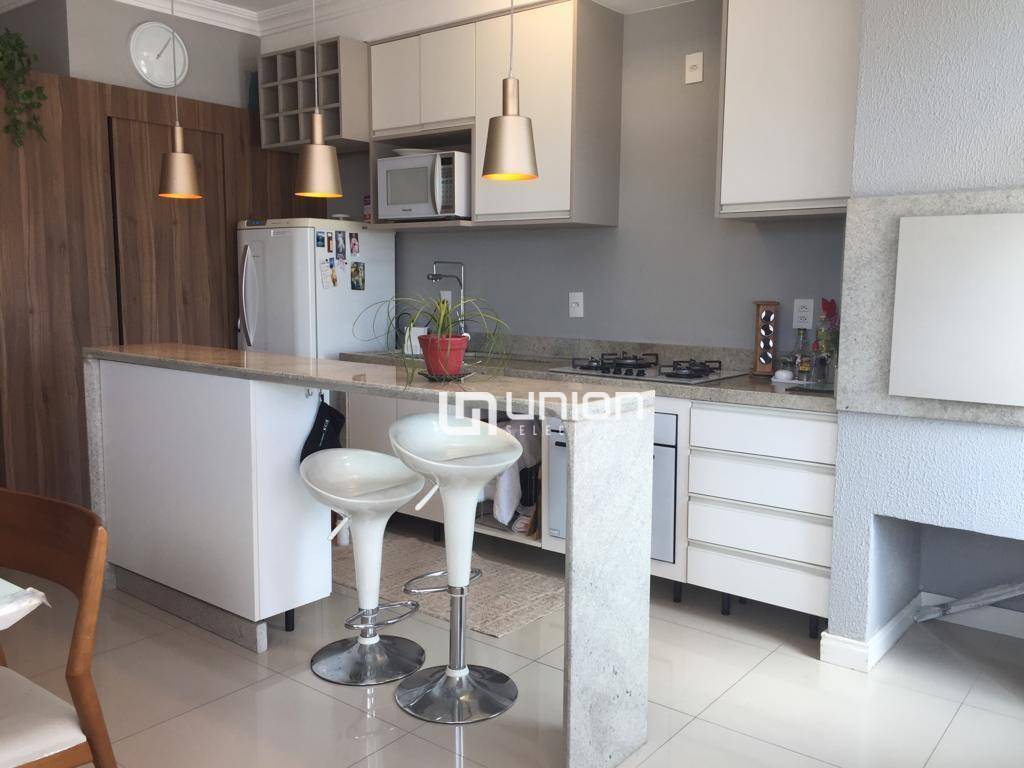 Apartamento à venda com 2 quartos, 65m² - Foto 5