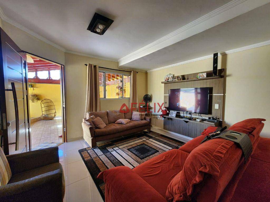 Casa à venda com 2 quartos, 90m² - Foto 3