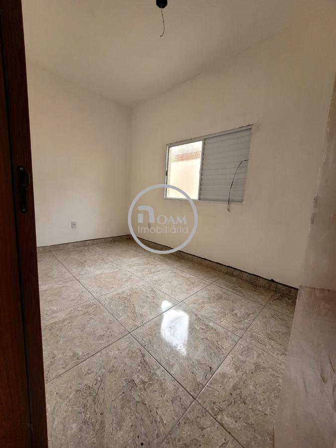 Casa à venda com 2 quartos, 69m² - Foto 6