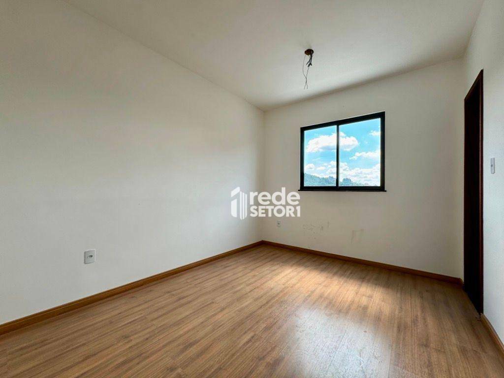 Casa à venda com 3 quartos, 156m² - Foto 8