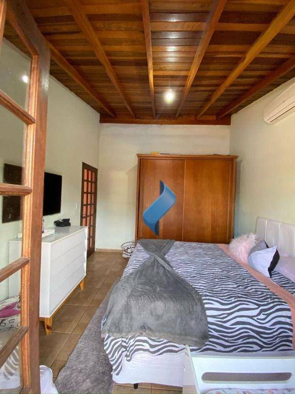 Chácara à venda com 3 quartos, 250m² - Foto 3