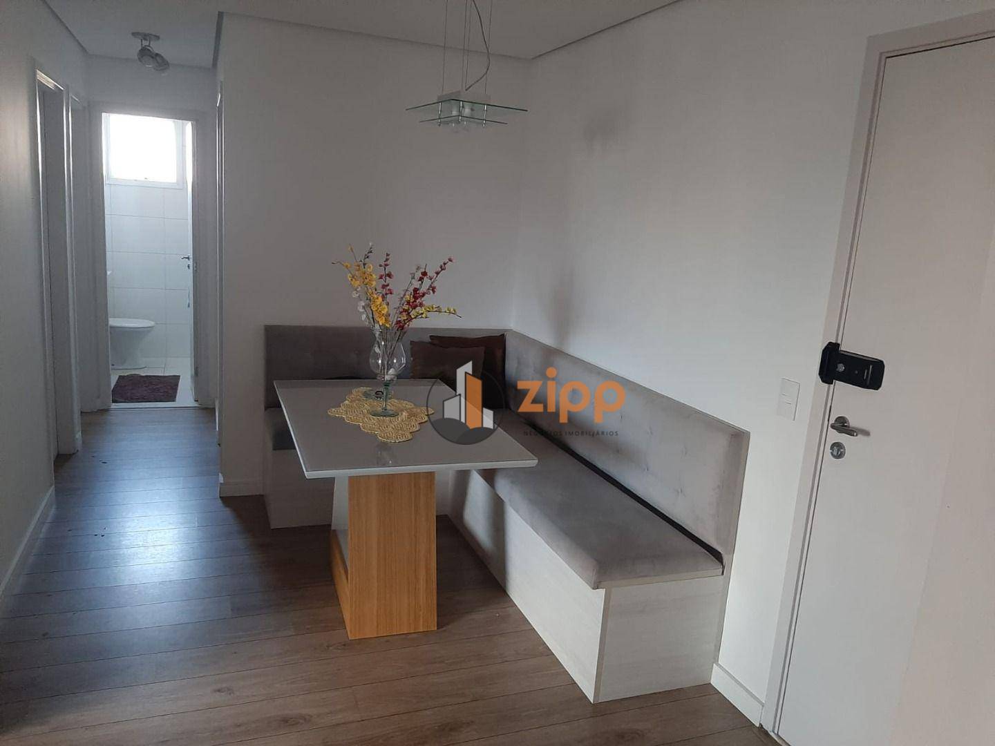 Apartamento à venda com 3 quartos, 82m² - Foto 2