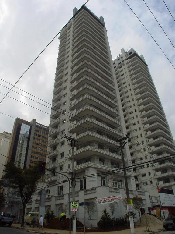 Apartamento à venda com 4 quartos, 225m² - Foto 1