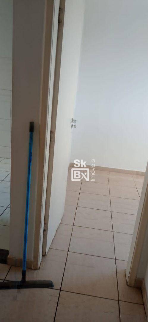 Apartamento à venda com 2 quartos, 44m² - Foto 9