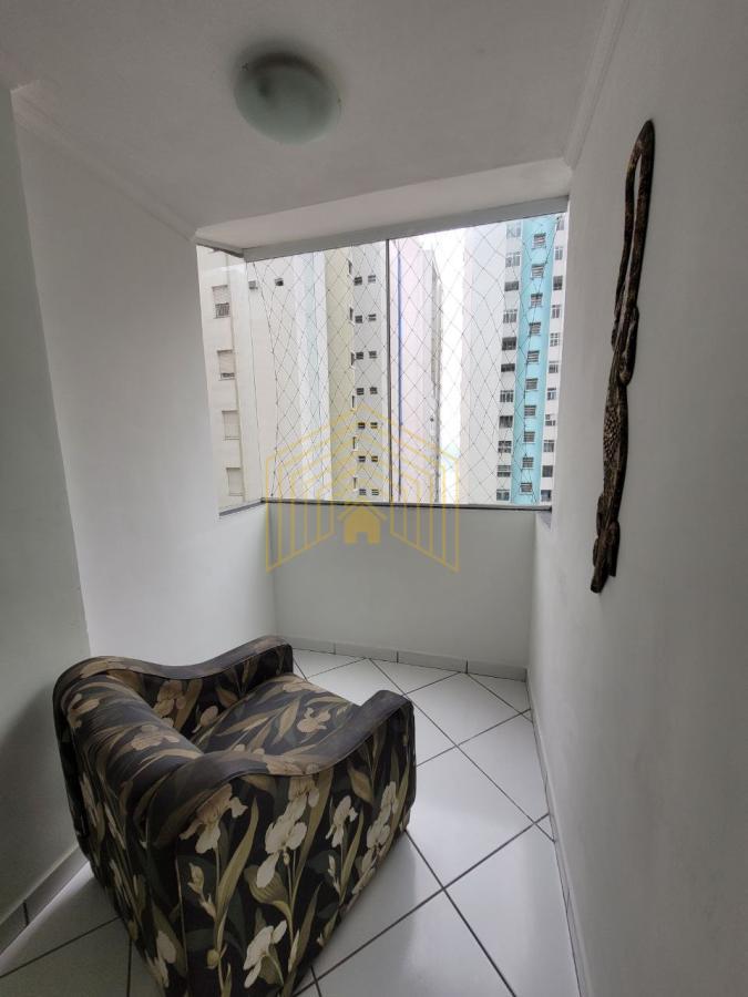 Apartamento à venda com 2 quartos, 70m² - Foto 8