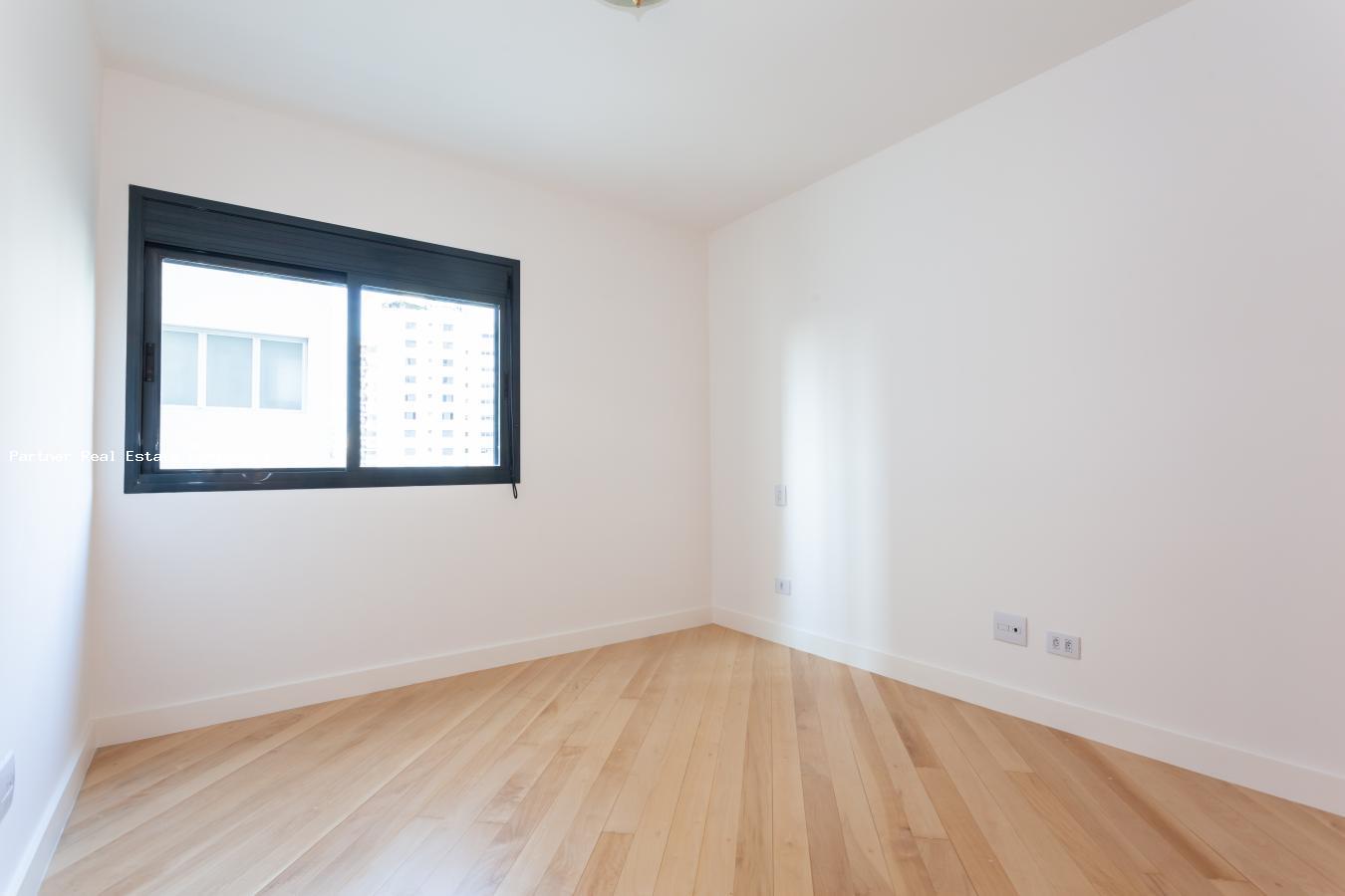 Apartamento à venda com 4 quartos, 202m² - Foto 24