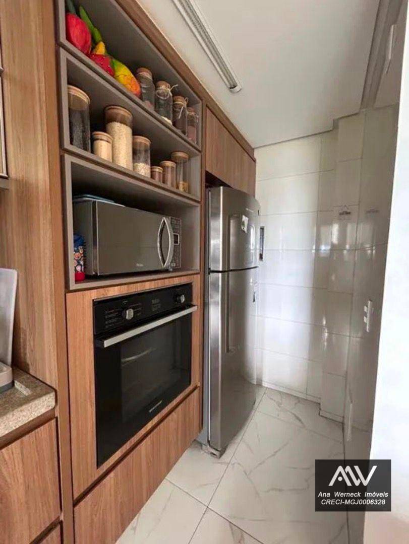 Apartamento à venda com 3 quartos, 140m² - Foto 13