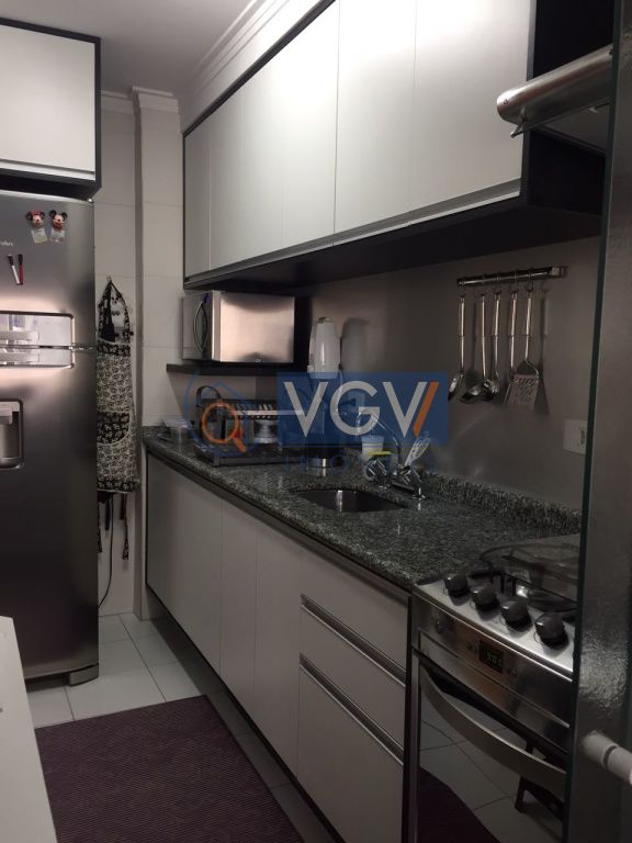 Apartamento à venda com 2 quartos, 62m² - Foto 10