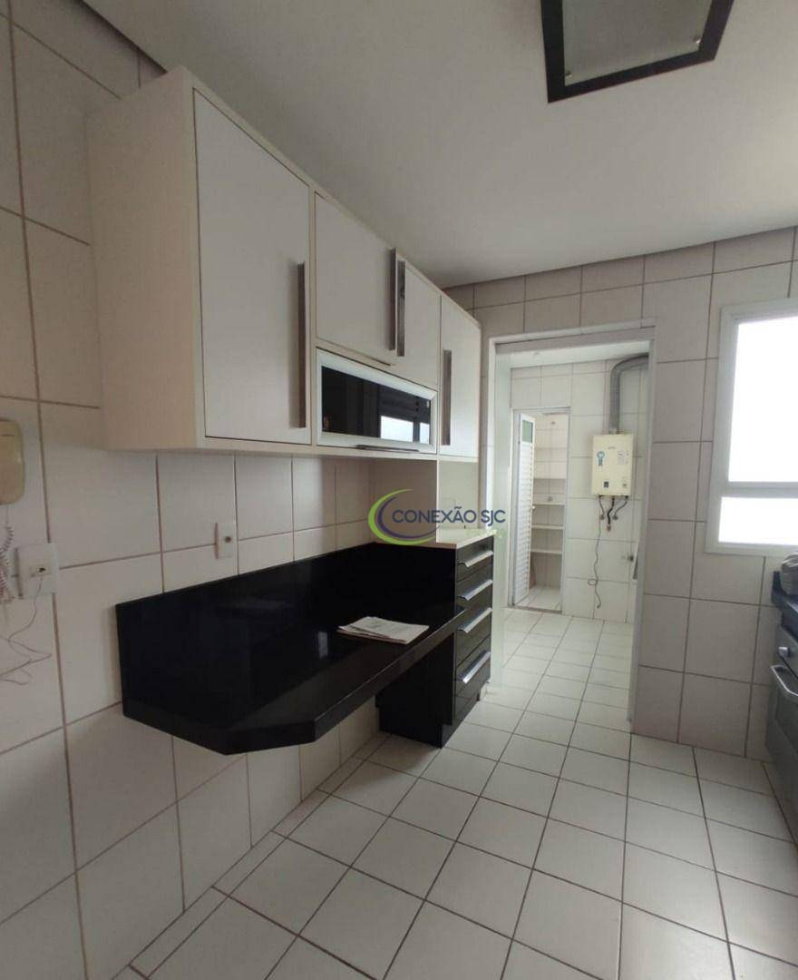 Apartamento à venda com 3 quartos, 107m² - Foto 12