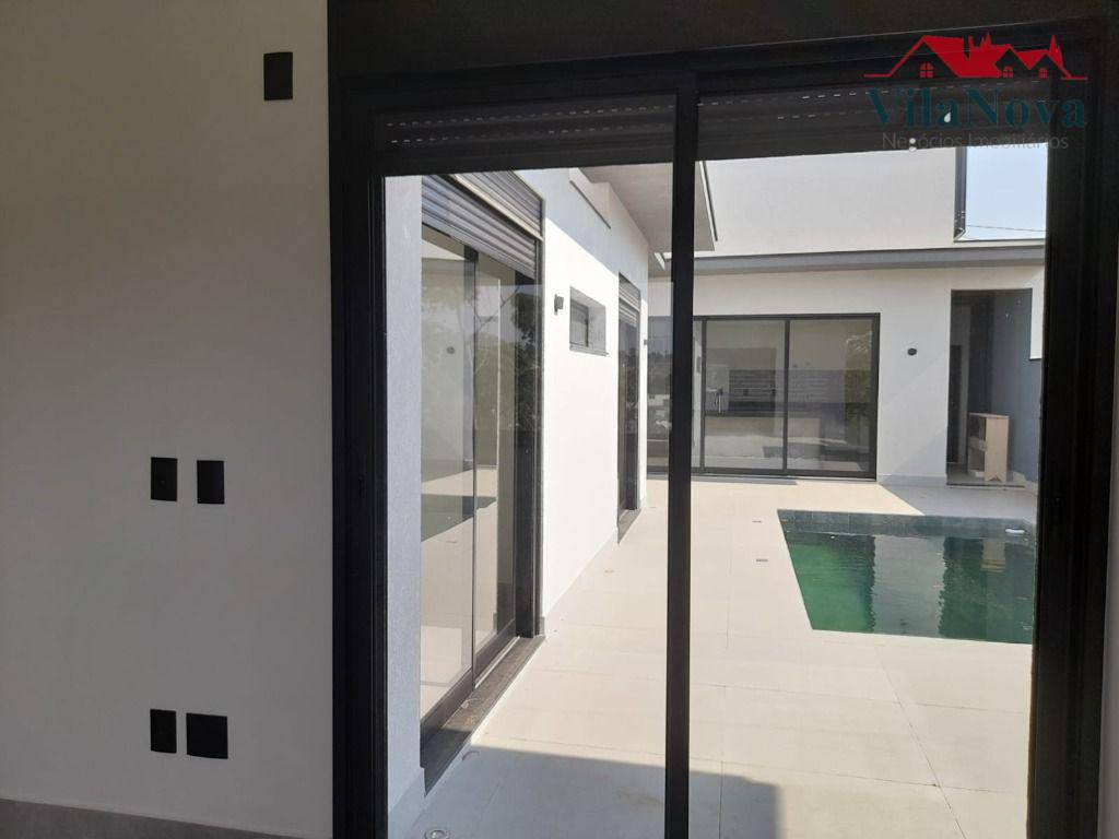 Casa de Condomínio à venda com 3 quartos, 211m² - Foto 31